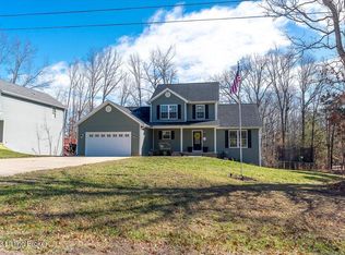 922 Doe Valley Pkwy W, Brandenburg, KY 40108