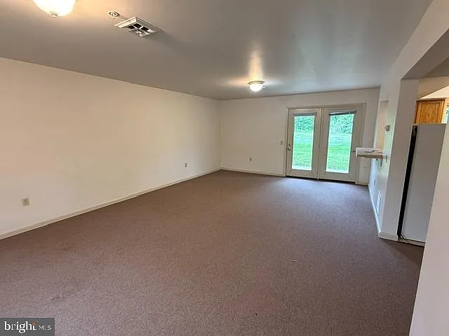 4 bed, 2.5 bath, $1,550 — Photo 3