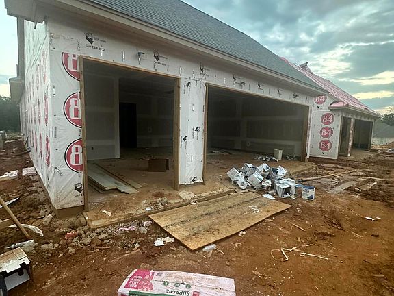 5th image of 137 Water St