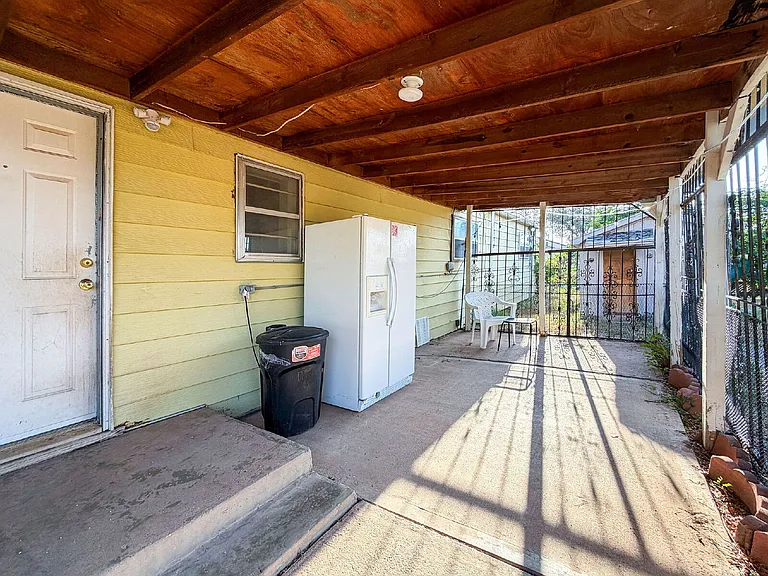 3221 Emory St — Photo 20