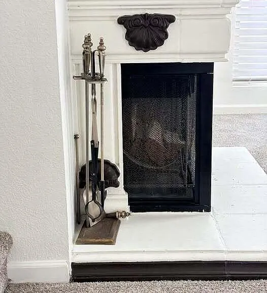 100 E Fillmore St #208 — Photo 3