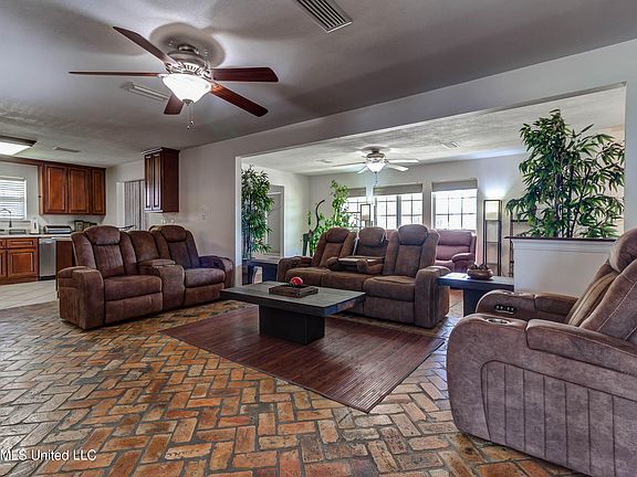 5th image of 5809 David Davis Pl