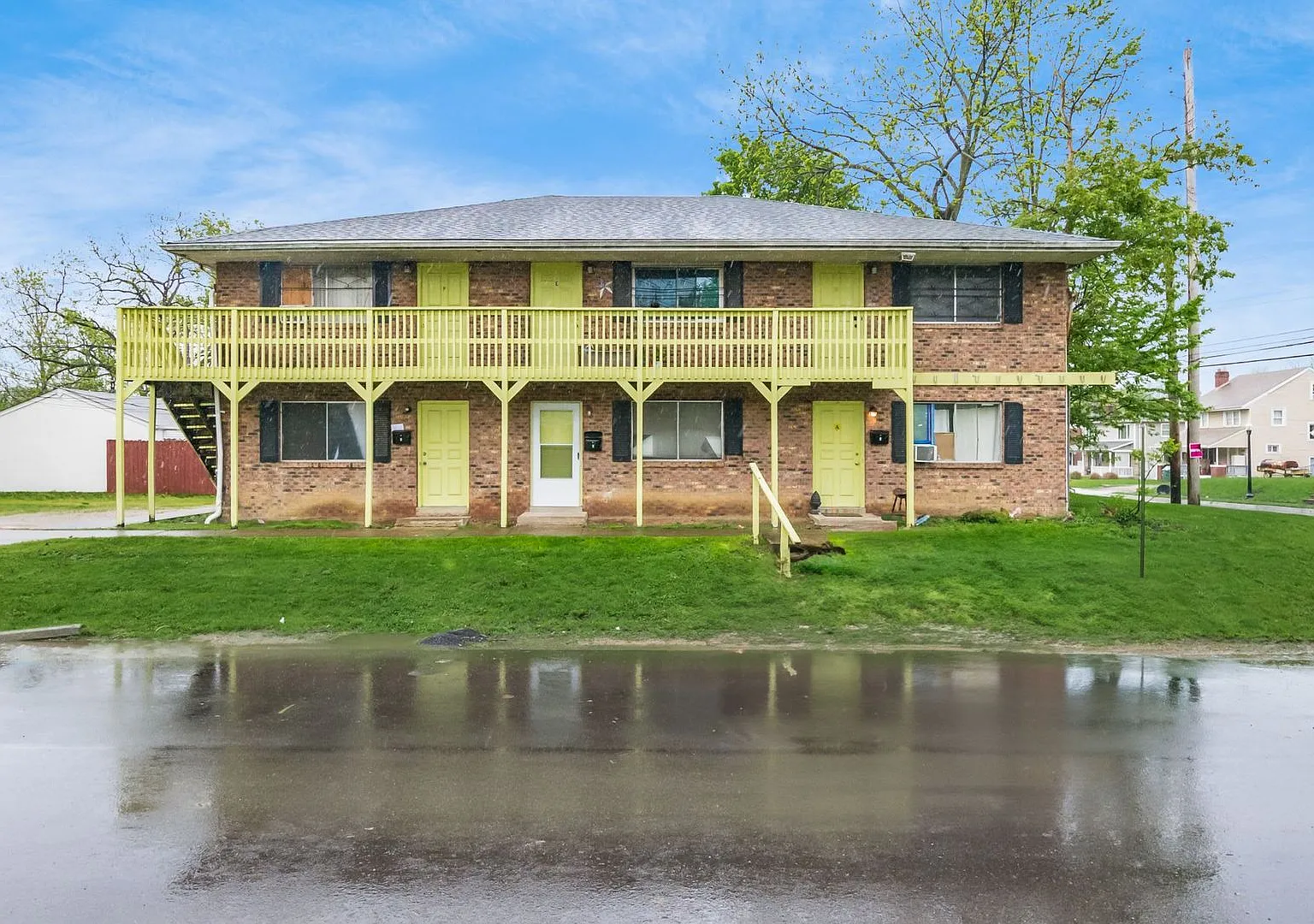 2888 Cleveland Ave — Photo 3