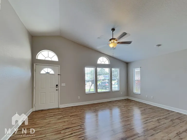 12137 Pilot Ct — Photo 4