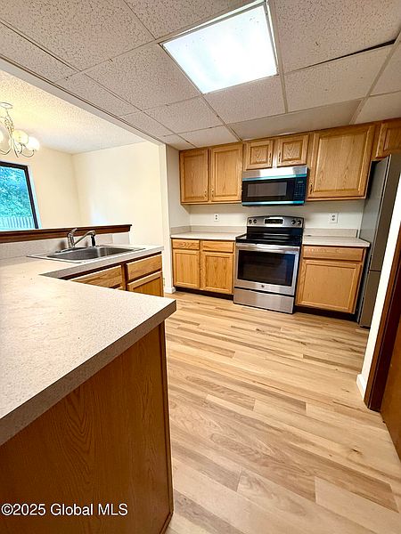 3rd image of 101 Meadowbrook Drive