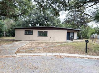 530 S Edgewood Cir, Pensacola, FL 32506