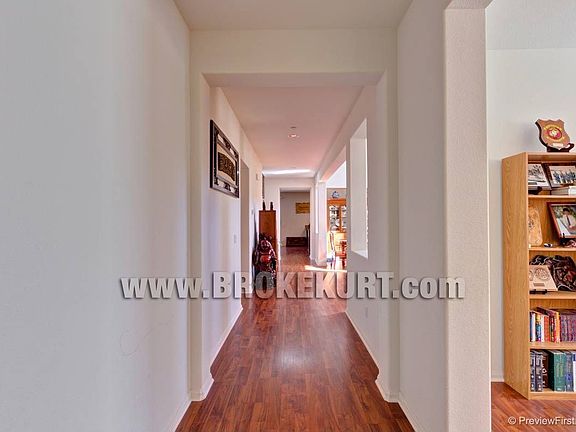 3rd image of 3294 Beven Dr