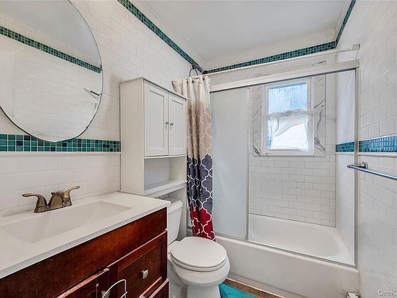 3rd image of 452 Nostrand Avenue