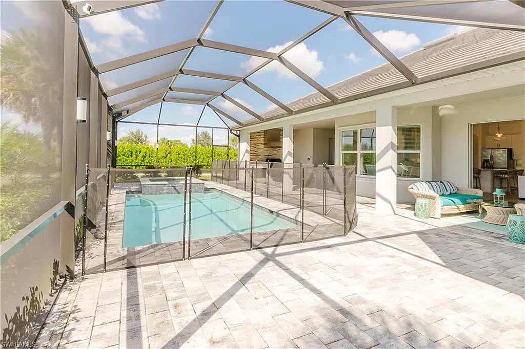 3 bed, 3.0 bath, 2799 sqft, $4,995 — Photo 4