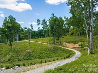 620 Dancing Bear Dr #195, Hendersonville, NC 28792