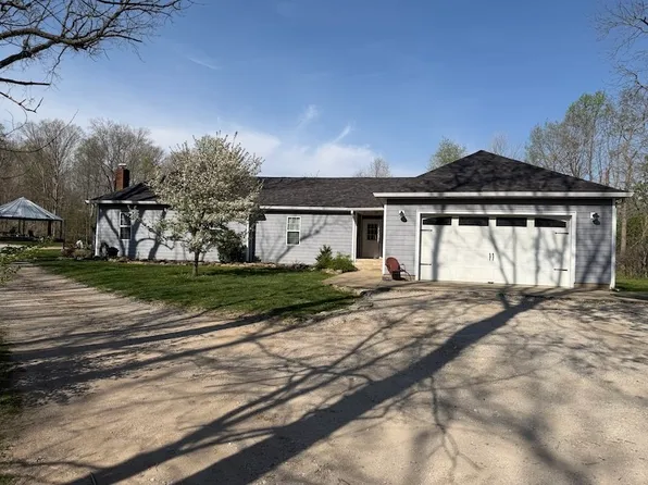 739 N 2225th St, Dennison, IL 62423