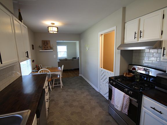 4th image of 1860 Collingwood Ave SW