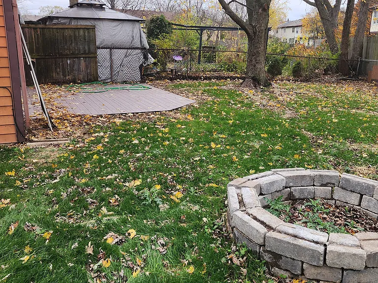 209 Coral Ct — Photo 35