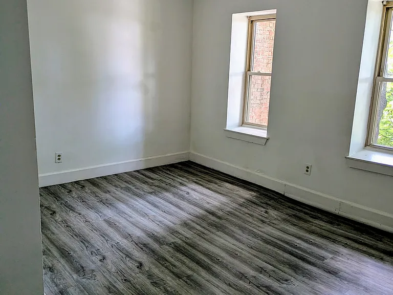 445 W McMicken Ave #1R — Photo 5