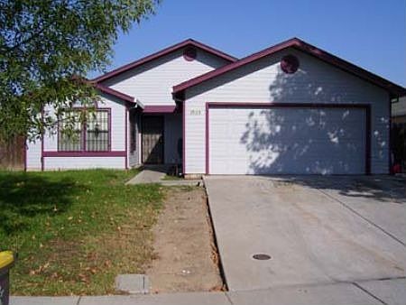 1st image of 1535 Laguna Cir
