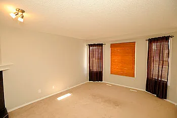 1038 Taradale Dr NE #M — Photo 4