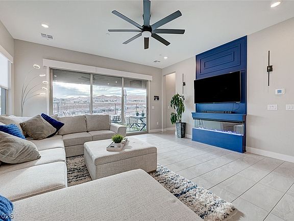 3rd image of 251 Piazzetta Pl