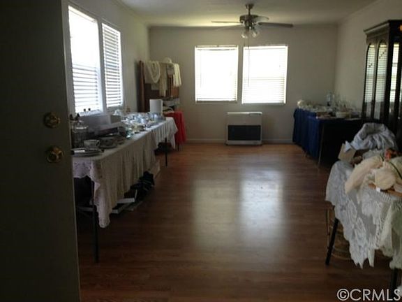 2nd image of 5870 Plunkett Ln