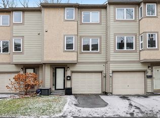 19 Peary Way, Ottawa, ON K2L 1Z9