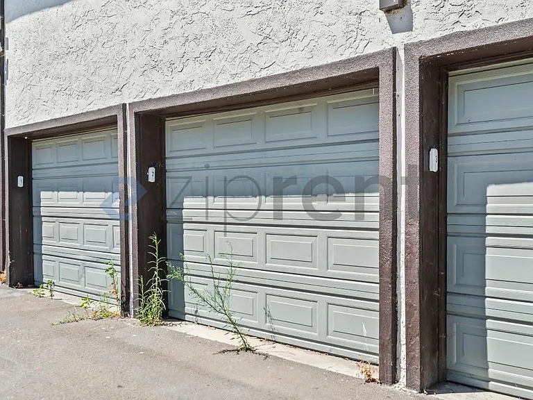 16730 Barnell Ave #2 — Photo 25