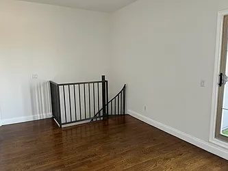 Rented by Celine Moradof-Nazarian, LREB