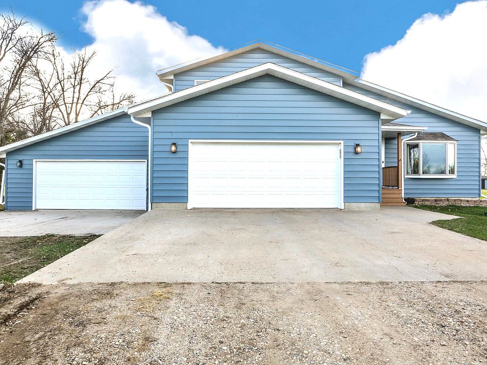 1st image of 12881 W Pleasant Valley Dr