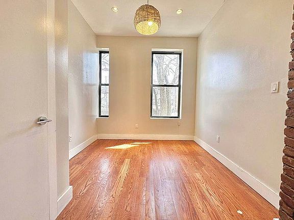5th image of 1182 Halsey St Floor 2