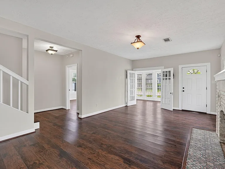 5401 N Capitol St — Photo 10