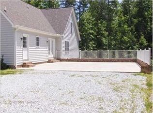 150 Fox Crossing Dr, Roxboro, NC 27574