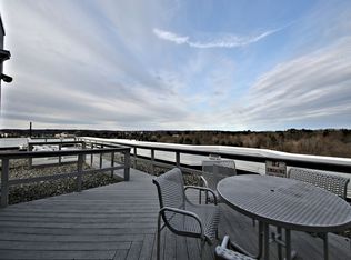 (Undisclosed Address), White Plains, NY 10605