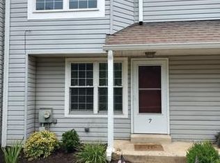 7 Parkview Cir, Holland, PA 18966