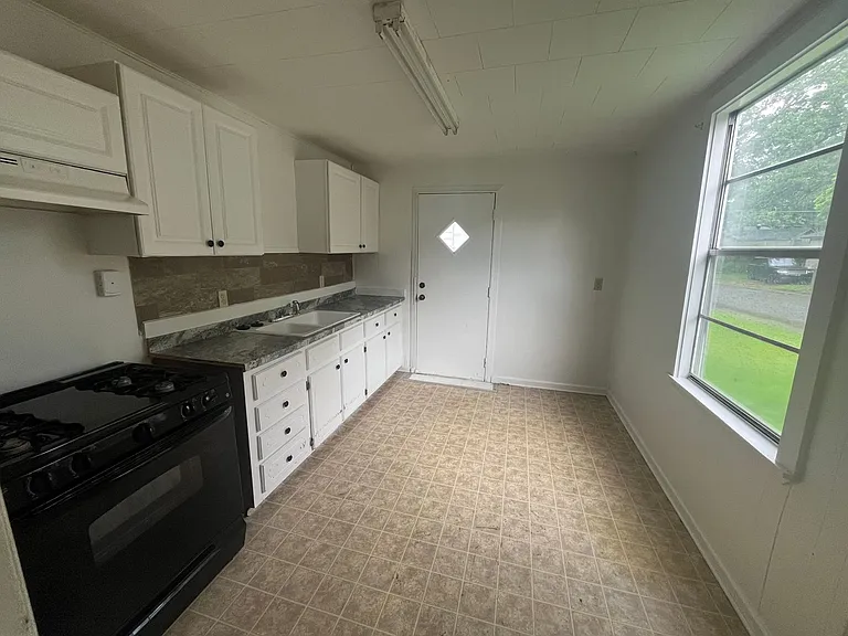117 Union St — Photo 4