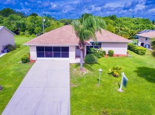 7029 Peacock Ln, Englewood, FL 34224