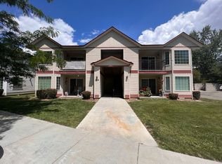 Tottenham - 7458, Boise, ID 83704