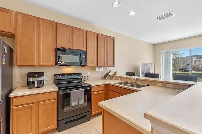 2817 Shady Willow Ln — Photo 6
