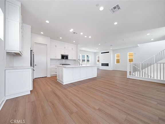 3rd image of 108 Verbana Way