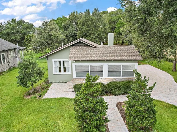 68 Lakeside Ave, Umatilla, FL 32784