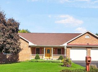 49 Hillside Rd, Hanover, PA 17331
