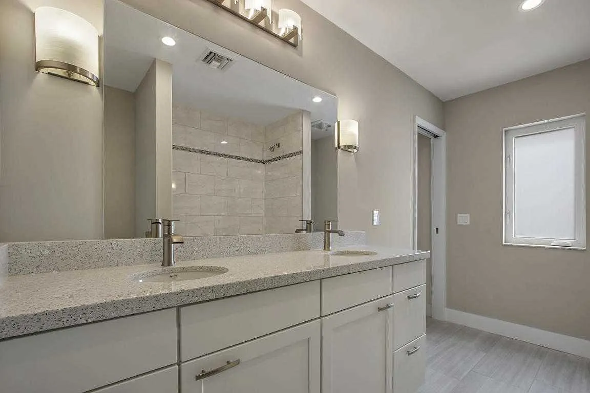 3 bed, 1729 sqft, $4,150 — Photo 4
