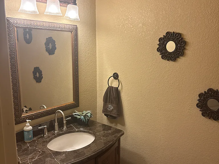 201 W Capricorn Dr #N102 — Photo 14