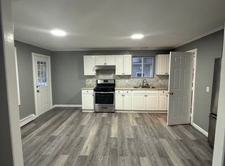 79 Byfield St, Providence, RI 02905