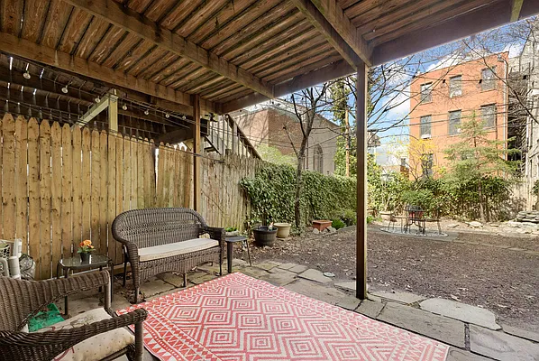 Rented by Compass | media 19