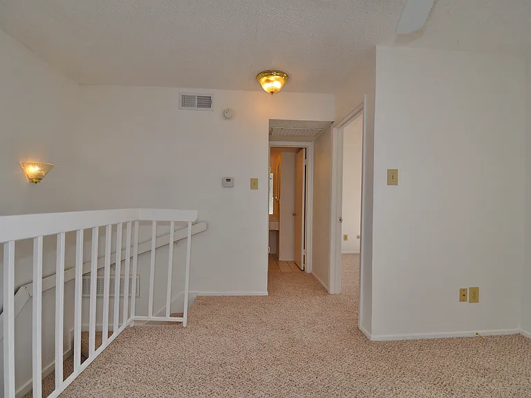 Lakehill Townhomes — Photo 12