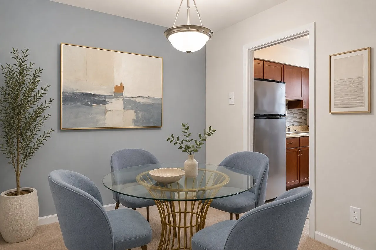 Mount Vernon Square Apartment Homes — Photo 3
