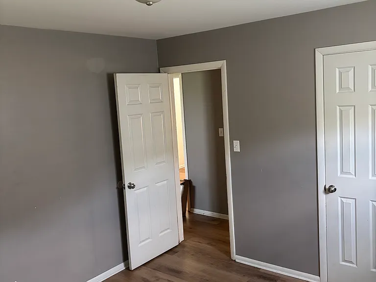 59 S Weyant Ave — Photo 2