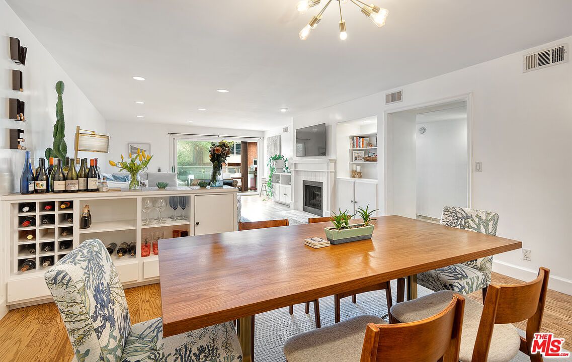 4350 Via Dolce APT 105, Marina Del Rey, CA 90292 | Zillow