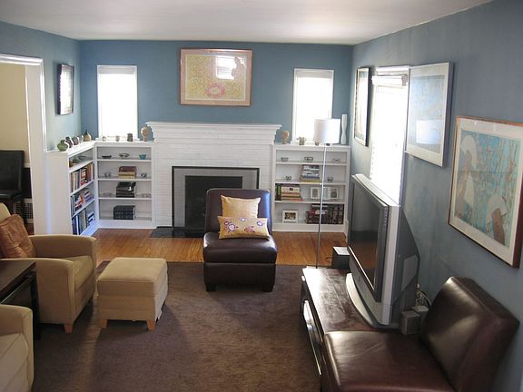 LR with built-ins and fireplace
