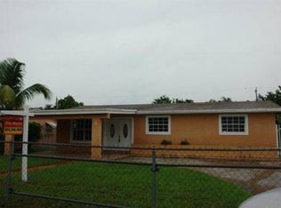 1241 W 32nd St, Hialeah, FL 33012