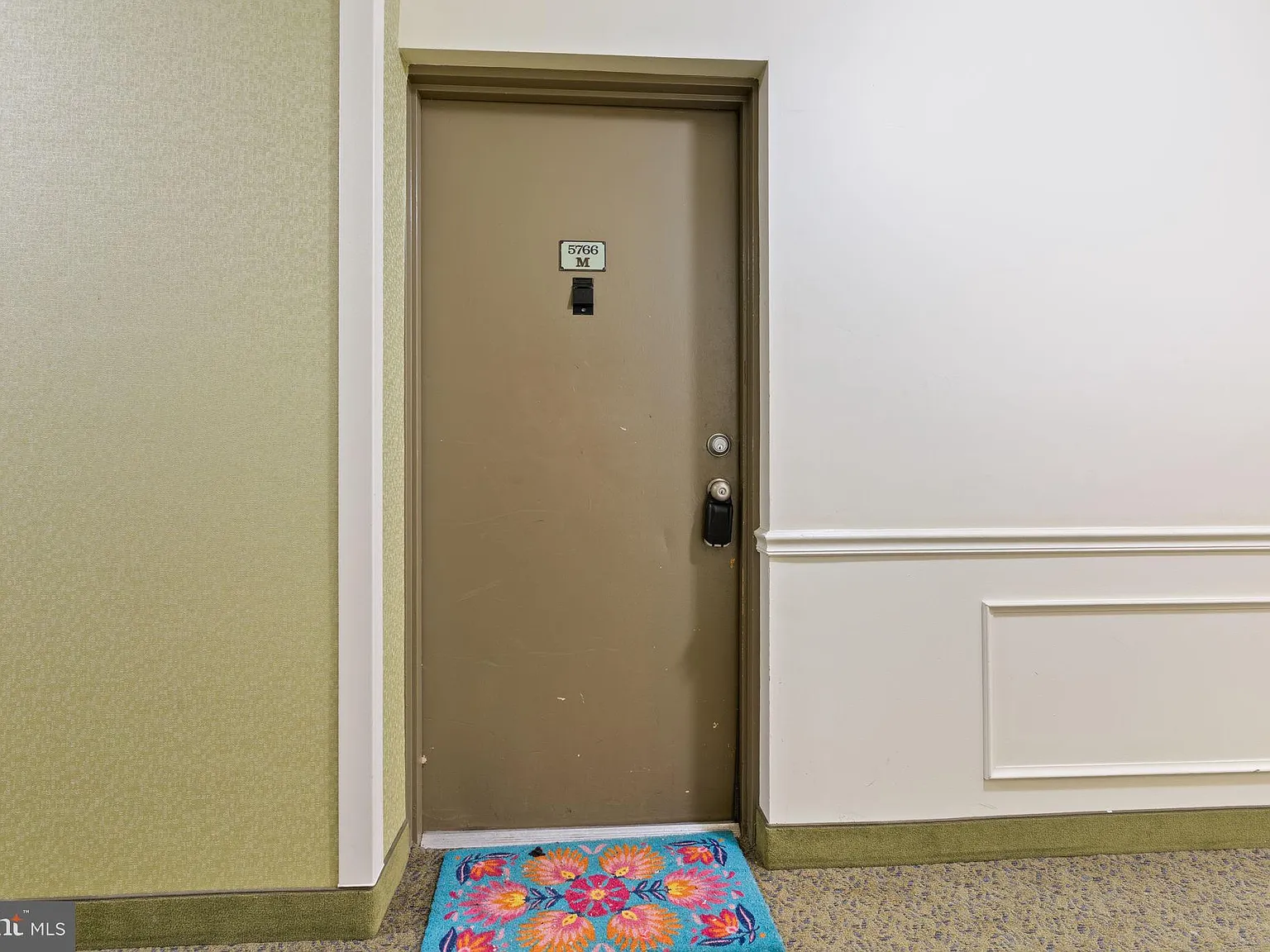 Cardinal Forest Condo — Photo 4