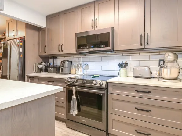 34909 Old Yale Rd #114, Abbotsford, BC V3G 2E7